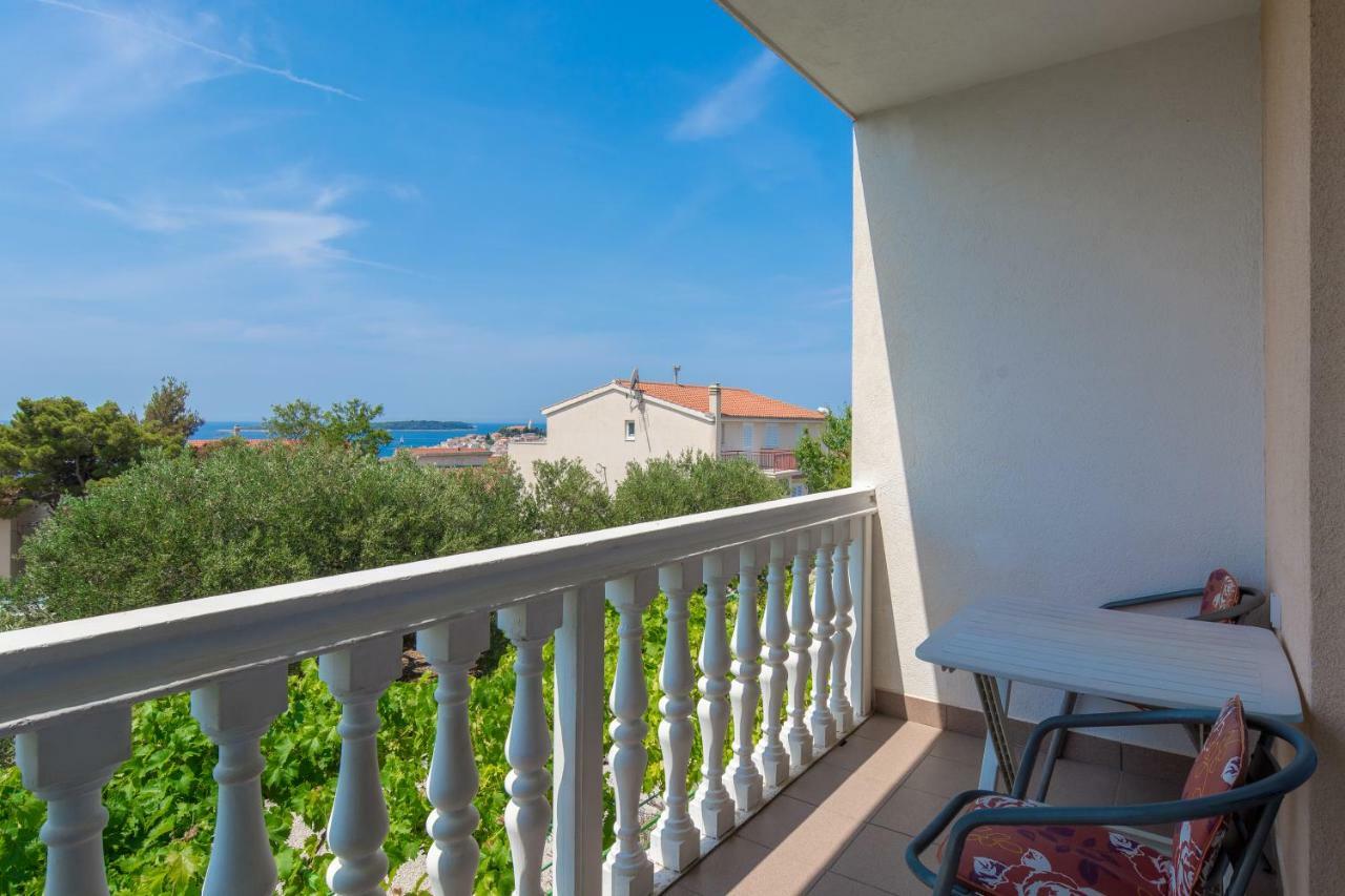 Olive Gardens Apartamento Primošten Exterior foto