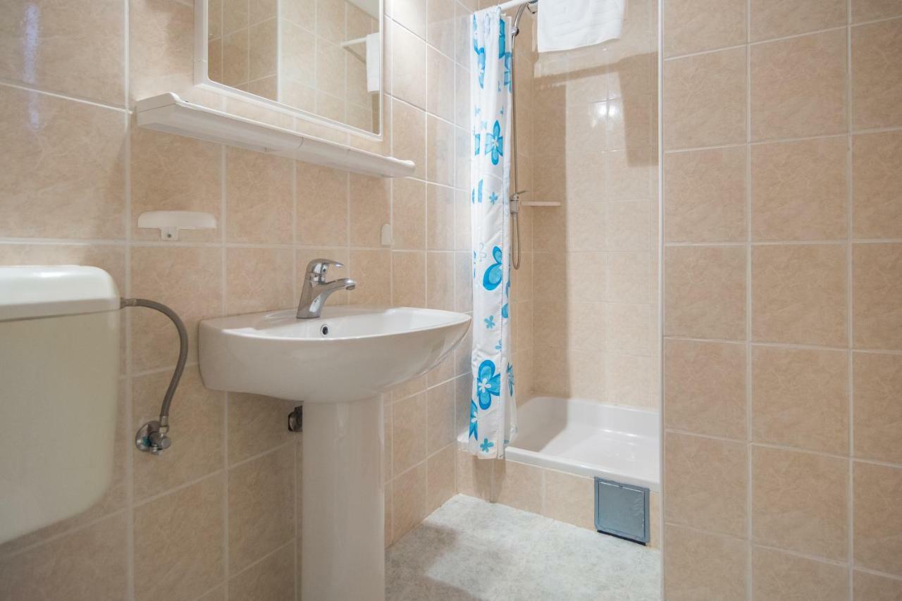Olive Gardens Apartamento Primošten Exterior foto