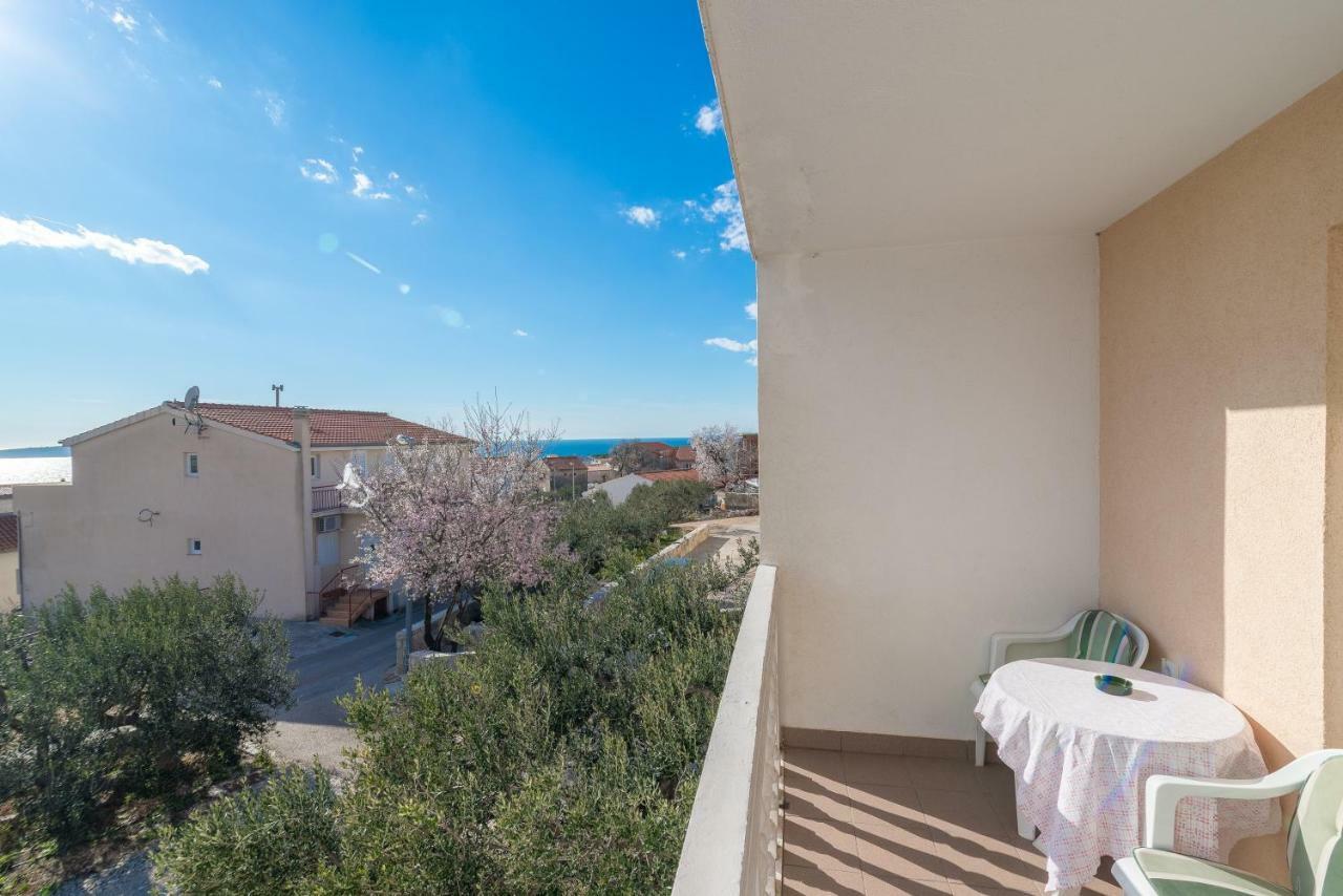 Olive Gardens Apartamento Primošten Exterior foto
