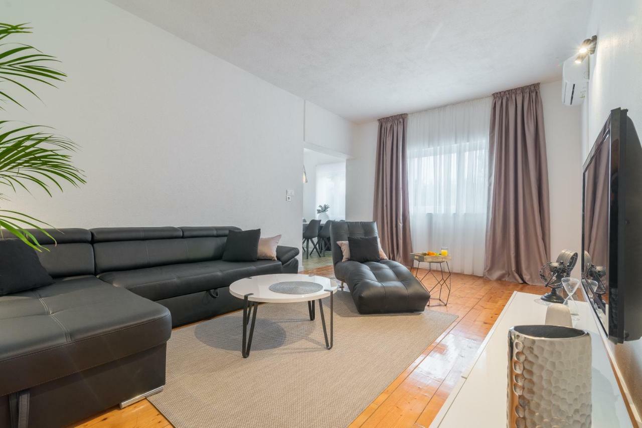 Olive Gardens Apartamento Primošten Exterior foto