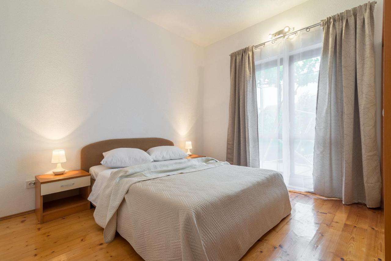 Olive Gardens Apartamento Primošten Exterior foto
